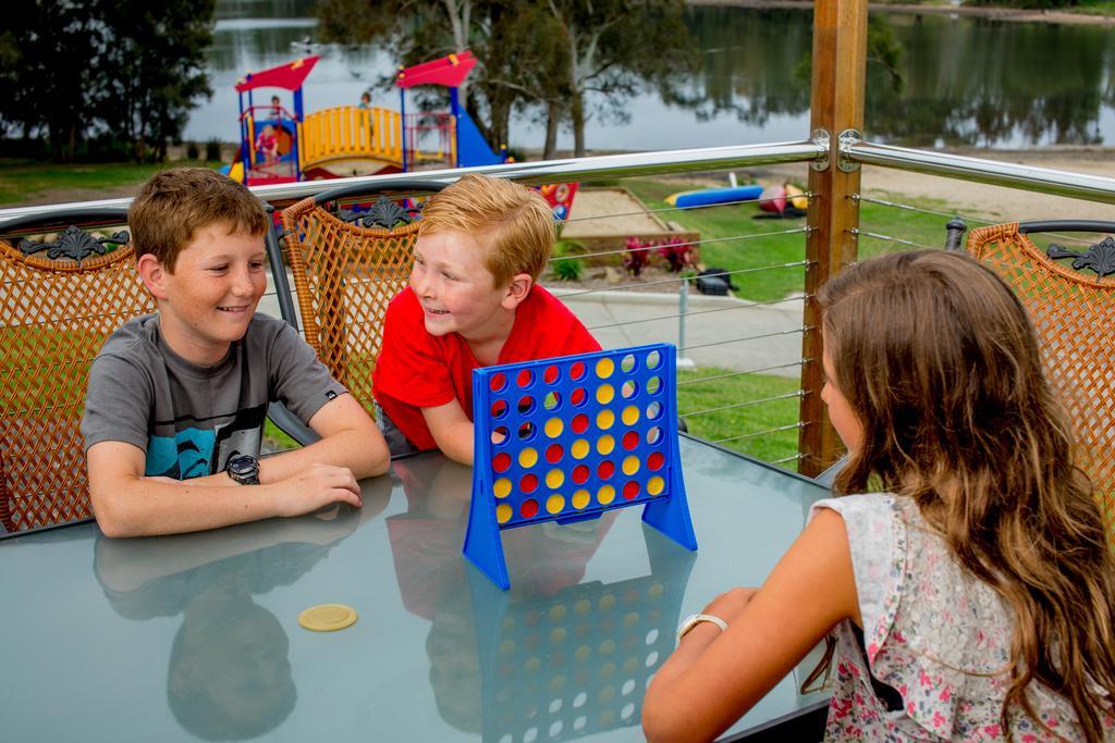 Big4 Wallaga Lake Holiday Park Бермагуи Екстериор снимка